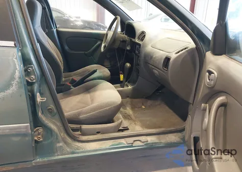 1998 Chevrolet Metro Lsi from USA, damaged, VIN 2C1MR5225W6734147